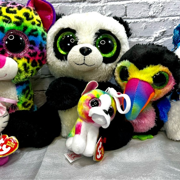 TY Lot of 8 - Stuffed Animals - Picture 3 of 9